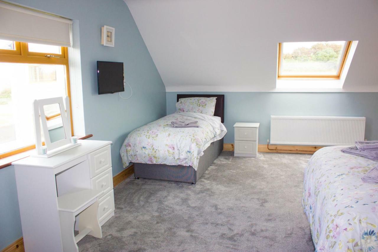 NEW Stunning Ocean Breeze Apartment Port na Blaiche Buitenkant foto